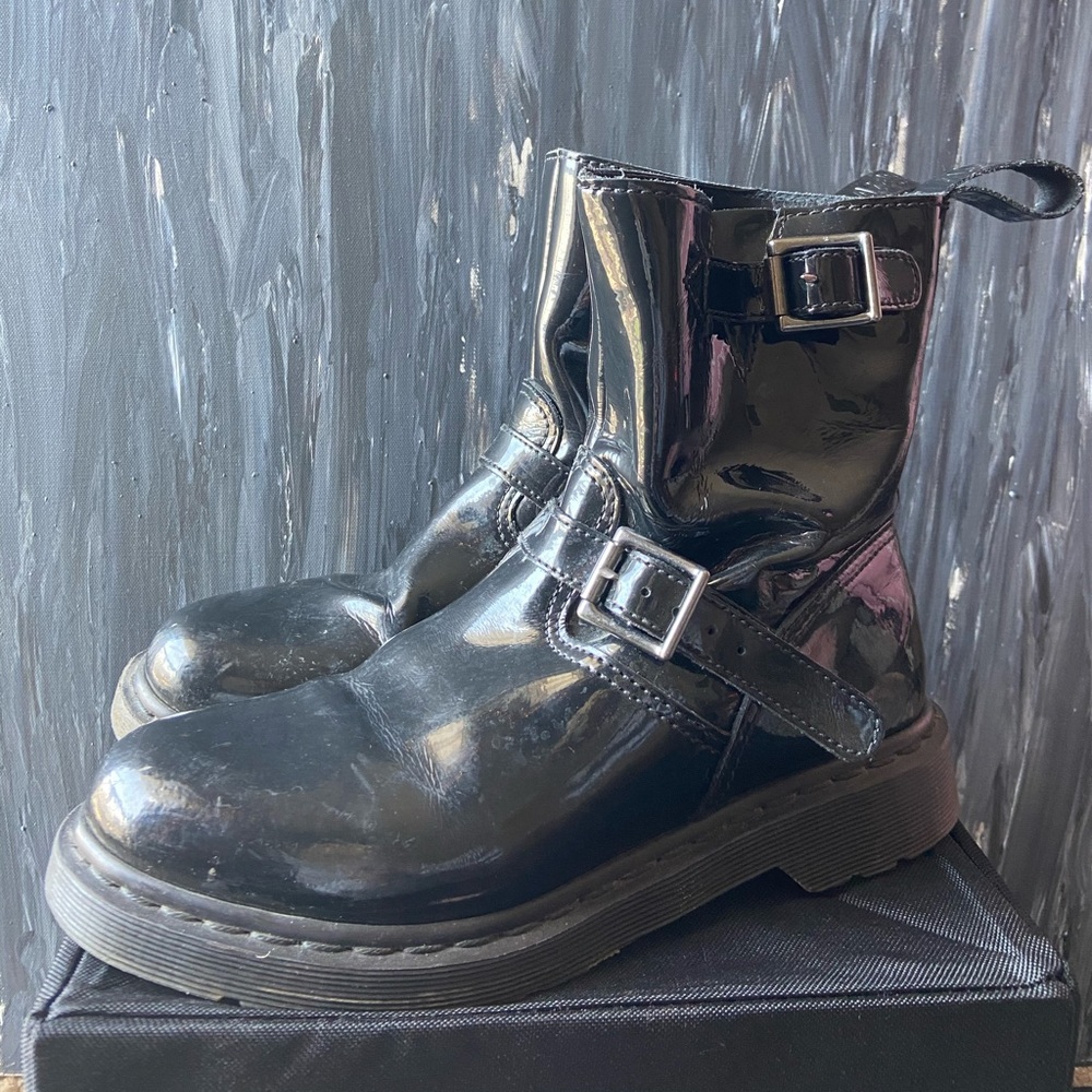 COPY - Dr. Martens VI Engineer Boots